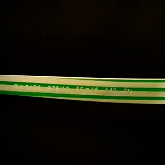 RALPH LAUREN || Cat-Eye Prescription Sunglasses in Tortoise + Green Stripe - Picture 4 of 8